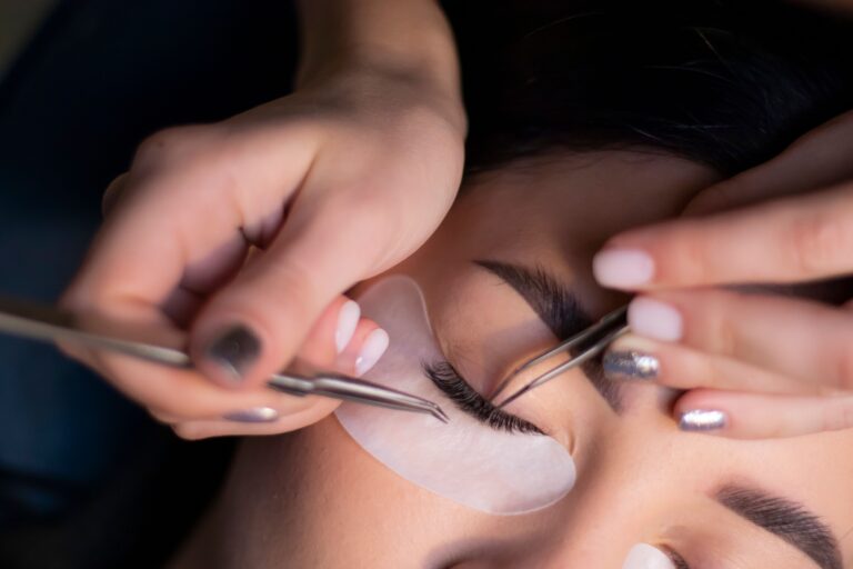 Who We're Looking For — Lilac Beauty Clinic